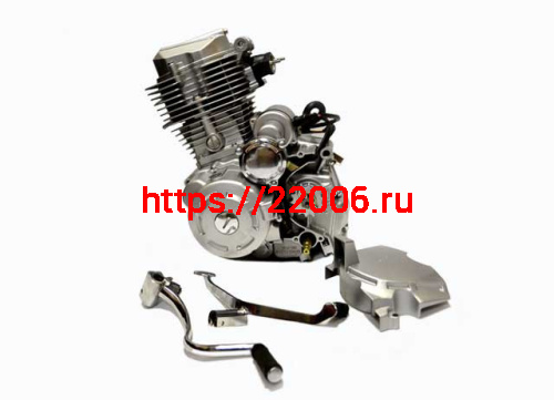 Двигатель 200см3 164FMM (патрубок карбюратора, крышка ведущей звезды)