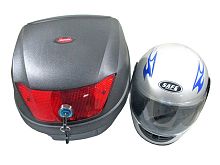 Кофр D-22 черный со шлемом