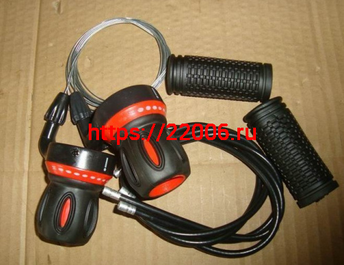 Шифтер трещетка 6 ск., лев.+ прав., красный, с грипсами (ESS-06) KDSG 03A 3SI/6SI Шифтер трещетка 6 ск., лев.+ прав., красный, с грипсами (ESS-06) KDSG 03A 3SI/6SI