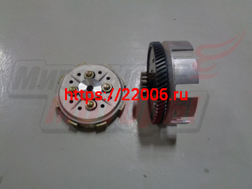 Сцепление в сборе YBR125 (4 болта, 4 диска) Сцепление в сборе YBR125 (4 болта, 4 диска)